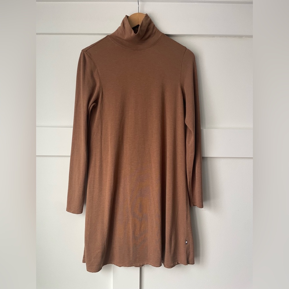 🇨🇦 Kit + Ace • Brushed French Terry Mockneck Dress • Size Small